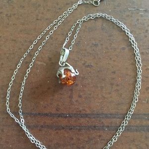 Elephant amber necklace